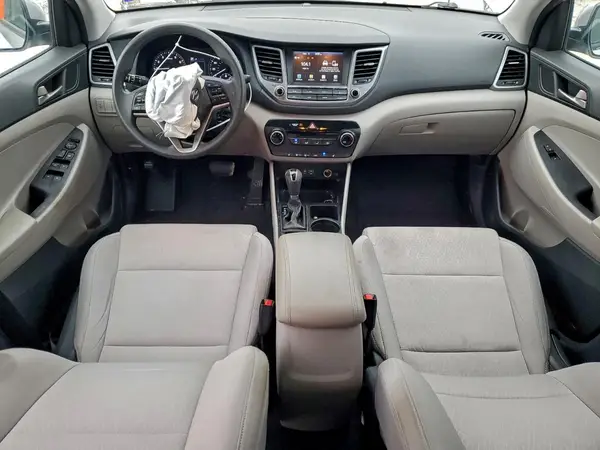 KM8J3CA47JU693346 2018 HYUNDAI TUCSON - Image 8