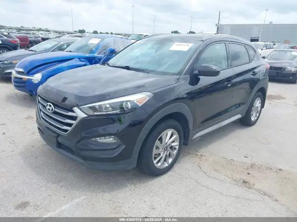 KM8J3CA47JU696408 2018 HYUNDAI TUCSON - Image 2