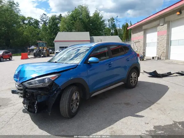 KM8J3CA47JU703888 2018 HYUNDAI TUCSON - Image 2