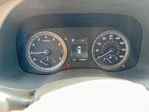 KM8J3CA47JU714003 2018 HYUNDAI TUCSON - Image 8