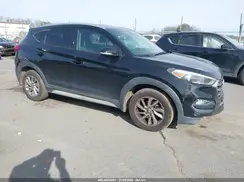 KM8J3CA47JU721632 2018 HYUNDAI TUCSON