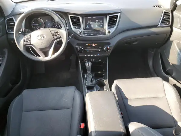 KM8J3CA47JU733554 2018 HYUNDAI TUCSON - Image 8