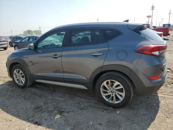 KM8J3CA47JU741203 2018 HYUNDAI TUCSON - Image 2
