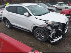 KM8J3CA47JU743114 2018 HYUNDAI TUCSON