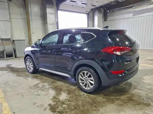 KM8J3CA47JU746837 2018 HYUNDAI TUCSON - Image 2