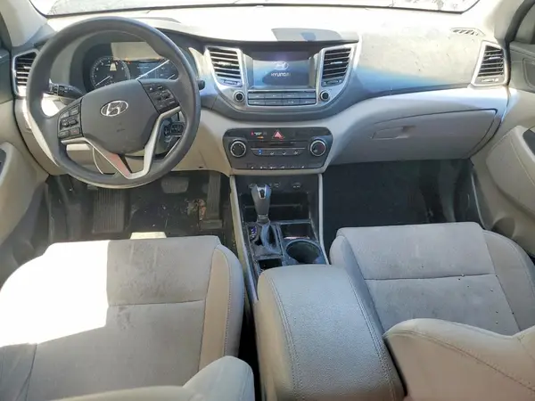 KM8J3CA47JU747535 2018 HYUNDAI TUCSON - Image 8