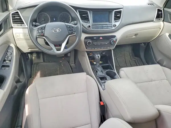 KM8J3CA47JU756025 2018 HYUNDAI TUCSON - Image 8