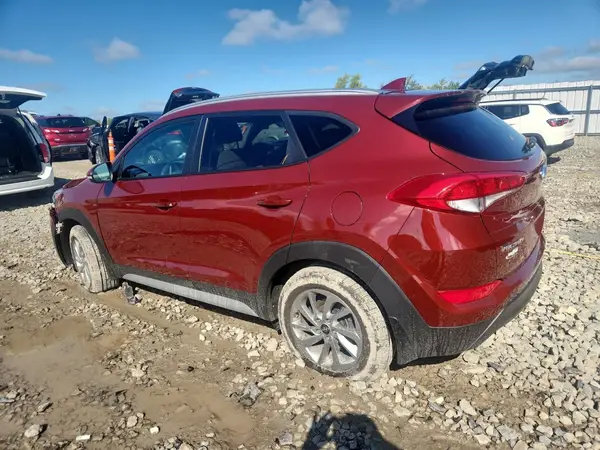 KM8J3CA47JU774444 2018 HYUNDAI TUCSON - Image 2