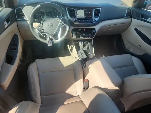 KM8J3CA47JU774444 2018 HYUNDAI TUCSON - Image 8