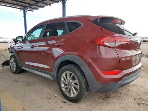 KM8J3CA47JU819396 2018 HYUNDAI TUCSON - Image 2