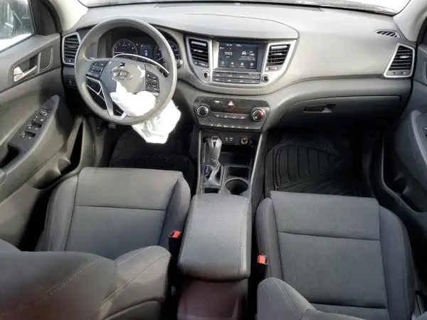 KM8J3CA47JU831659 2018 HYUNDAI TUCSON - Image 8