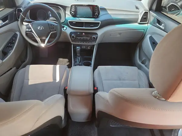 KM8J3CA47KU014032 2019 HYUNDAI TUCSON - Image 8