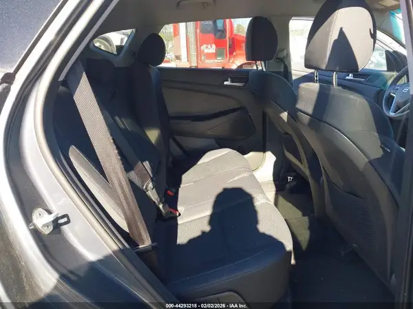 KM8J3CA47KU058435 2019 HYUNDAI TUCSON - Image 8