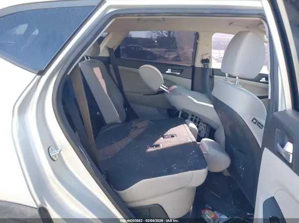 KM8J3CA47KU858636 2019 HYUNDAI TUCSON - Image 8