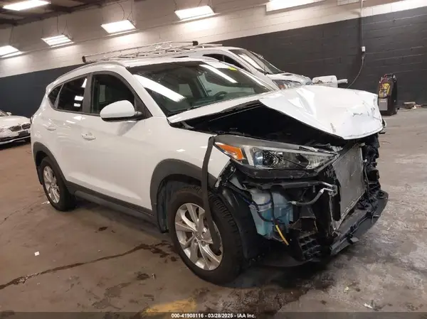 KM8J3CA47KU874061 2019 HYUNDAI TUCSON - Image 1