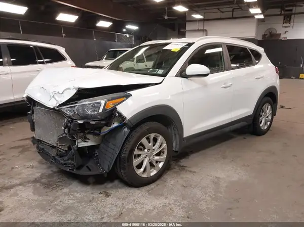 KM8J3CA47KU874061 2019 HYUNDAI TUCSON - Image 2