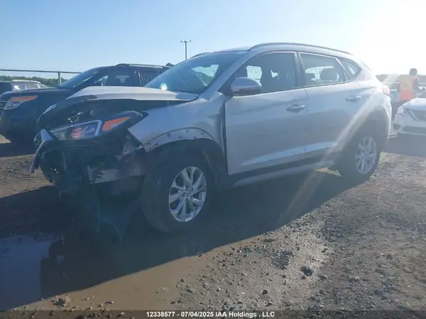 KM8J3CA47KU891815 2019 HYUNDAI TUCSON - Image 2