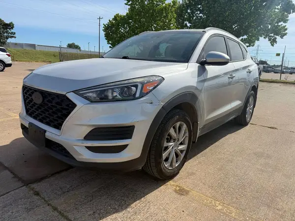 KM8J3CA47KU899073 2019 HYUNDAI TUCSON - Image 2