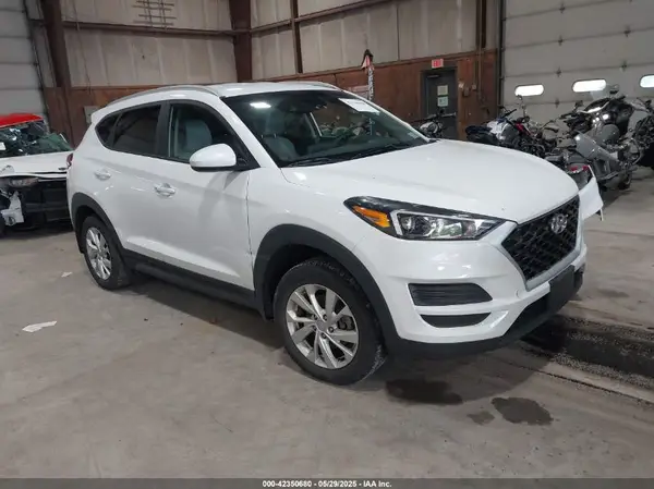KM8J3CA47KU970546 2019 HYUNDAI TUCSON - Image 1