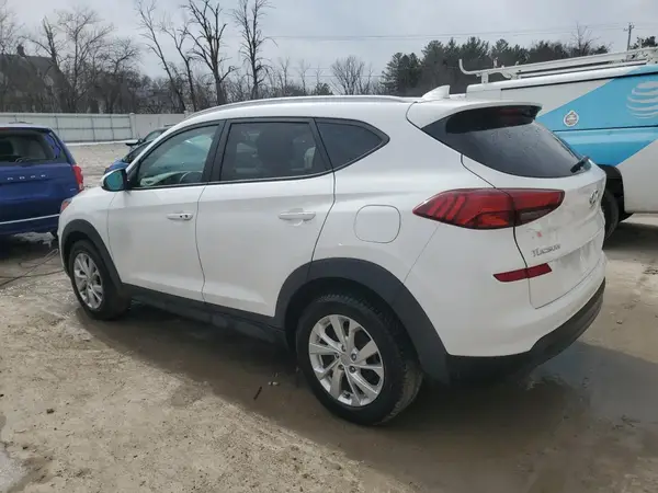 KM8J3CA47KU983748 2019 HYUNDAI TUCSON - Image 2