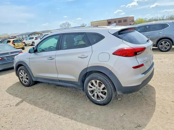KM8J3CA47LU124483 2020 HYUNDAI TUCSON - Image 2