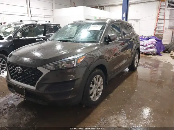 KM8J3CA47LU157810 2020 HYUNDAI TUCSON - Image 2