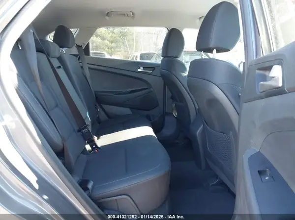 KM8J3CA47LU255025 2020 HYUNDAI TUCSON - Image 8