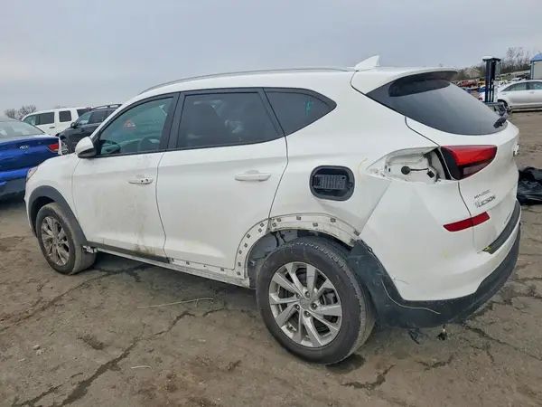 KM8J3CA47LU262122 2020 HYUNDAI TUCSON - Image 2