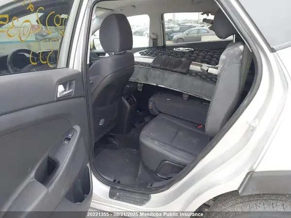 KM8J3CA47MU359158 2021 HYUNDAI TUCSON - Image 8