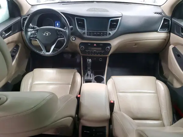 KM8J3CA48GU021806 2016 HYUNDAI TUCSON - Image 8