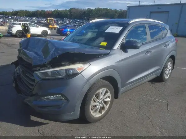 KM8J3CA48GU053428 2016 HYUNDAI TUCSON - Image 2