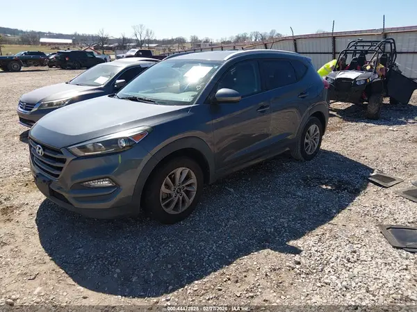 KM8J3CA48GU059505 2016 HYUNDAI TUCSON - Image 2
