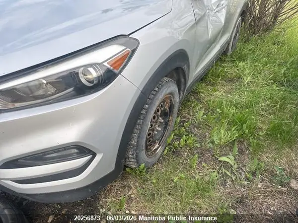 KM8J3CA48GU061495 2016 HYUNDAI TUCSON - Image 2