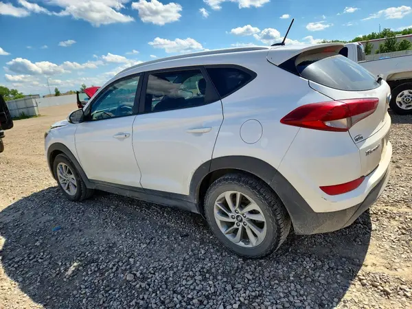 KM8J3CA48GU065482 2016 HYUNDAI TUCSON - Image 2