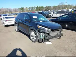 KM8J3CA48GU074733 2016 HYUNDAI TUCSON