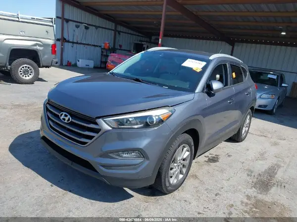 KM8J3CA48GU087966 2016 HYUNDAI TUCSON - Image 2