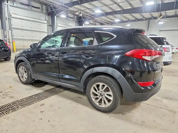 KM8J3CA48GU101302 2016 HYUNDAI TUCSON - Image 2