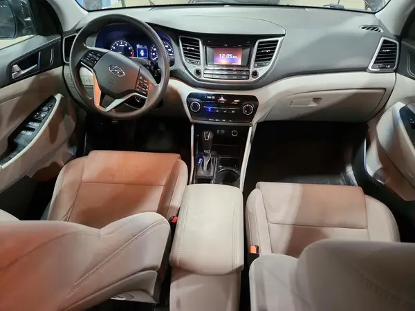 KM8J3CA48GU101302 2016 HYUNDAI TUCSON - Image 8