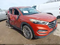 KM8J3CA48GU113918 2016 HYUNDAI TUCSON