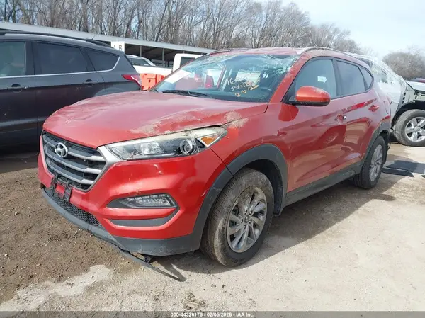 KM8J3CA48GU113918 2016 HYUNDAI TUCSON - Image 2