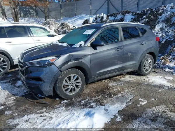 KM8J3CA48GU119296 2016 HYUNDAI TUCSON - Image 2