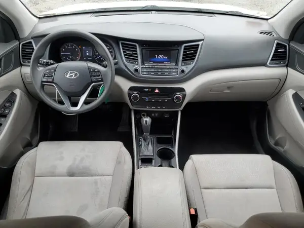 KM8J3CA48GU140231 2016 HYUNDAI TUCSON - Image 8