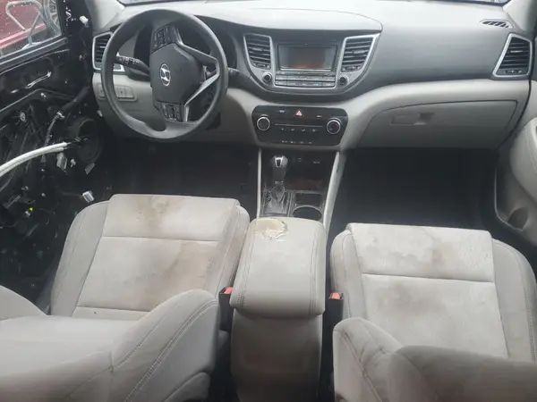 KM8J3CA48GU142884 2016 HYUNDAI TUCSON - Image 8