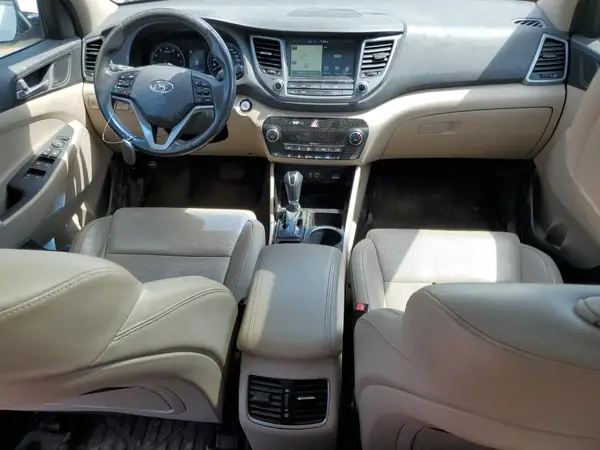 KM8J3CA48GU152248 2016 HYUNDAI TUCSON - Image 8