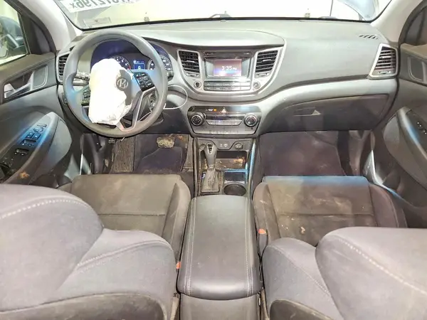 KM8J3CA48GU158180 2016 HYUNDAI TUCSON - Image 8