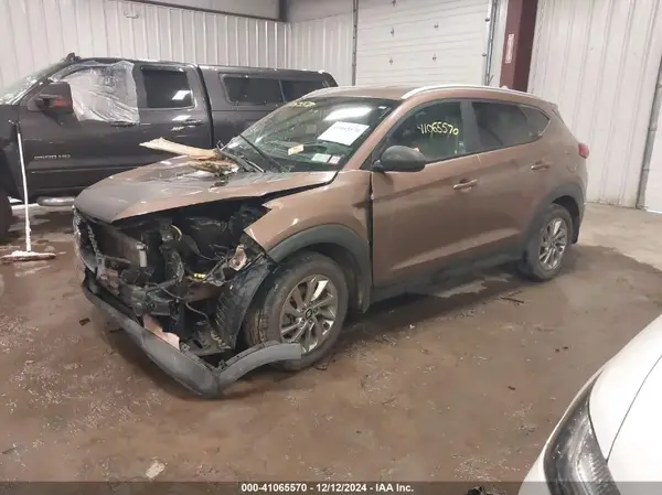 KM8J3CA48GU158390 2016 HYUNDAI TUCSON - Image 2