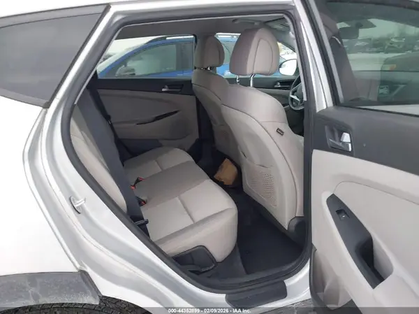 KM8J3CA48GU194905 2016 HYUNDAI TUCSON - Image 8
