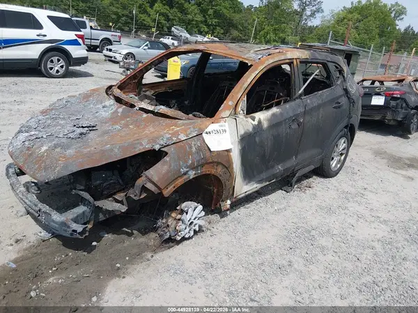 KM8J3CA48GU195908 2016 HYUNDAI TUCSON - Image 2