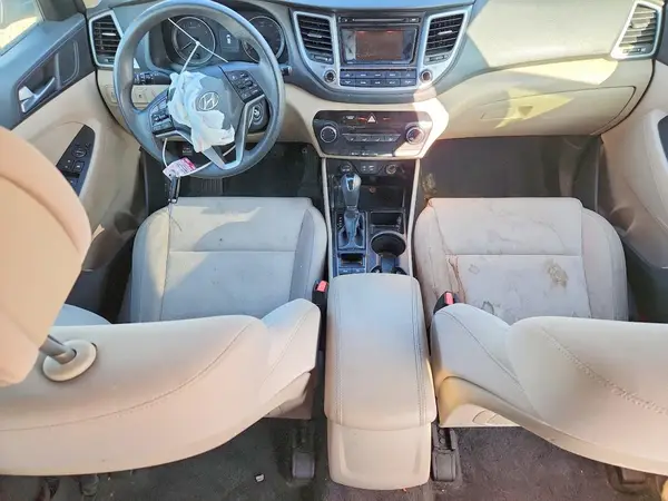 KM8J3CA48GU206406 2016 HYUNDAI TUCSON - Image 8