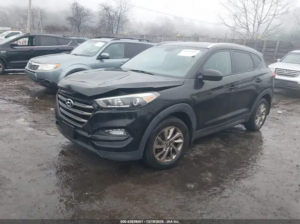 KM8J3CA48GU214411 2016 HYUNDAI TUCSON - Image 2